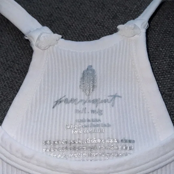 ❄️SOLD❄️Happiness Runs Crop Tank Top Sz:M/L (8-12) Color: White - Picture 3 of 5